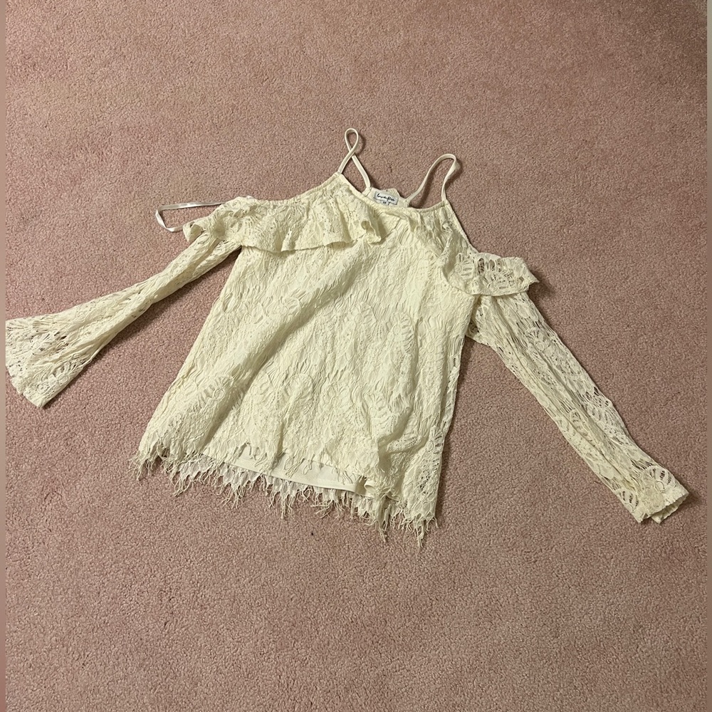 Lace cold shoulder top/blouse